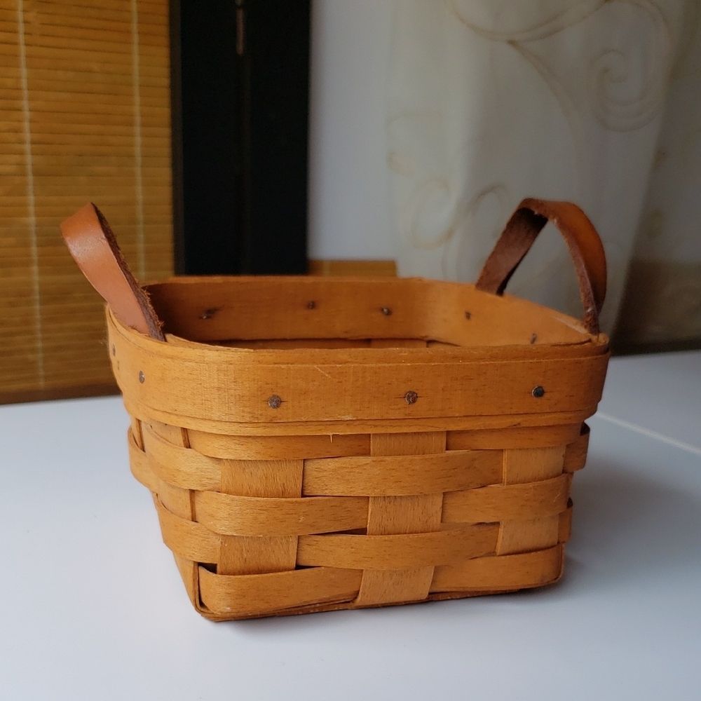 Longaberger Tan Accent Basket Handwoven Maple